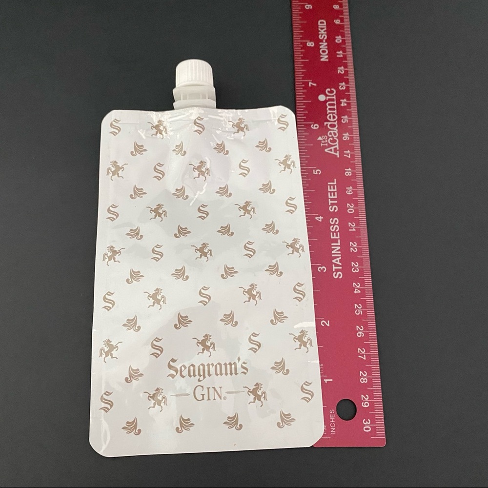 87 New Seagrams Gin Limited Edition 3.75ml Drink Reus… Gem